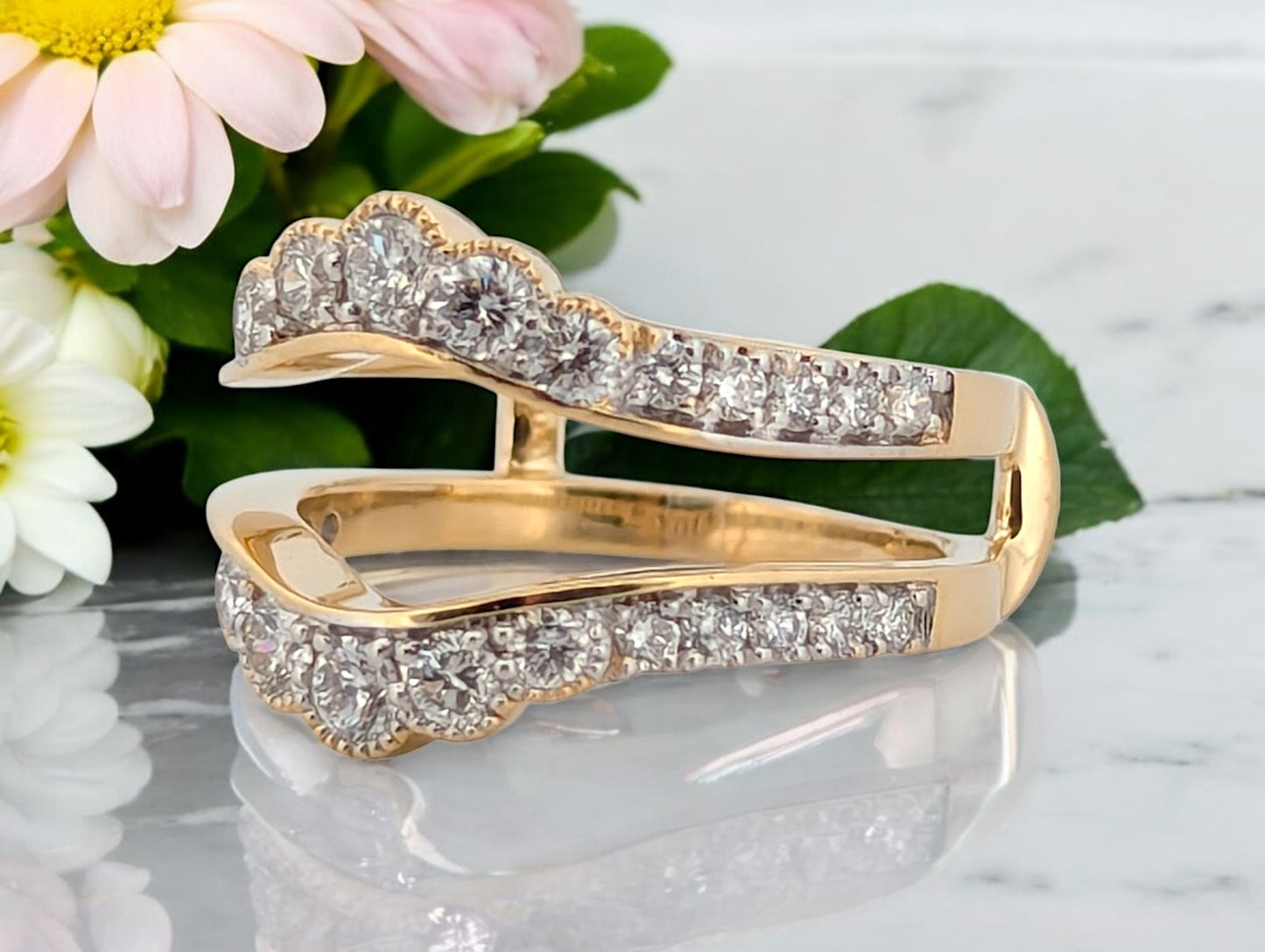 Britta | 14k Yellow Gold | Natural Diamond | Ring