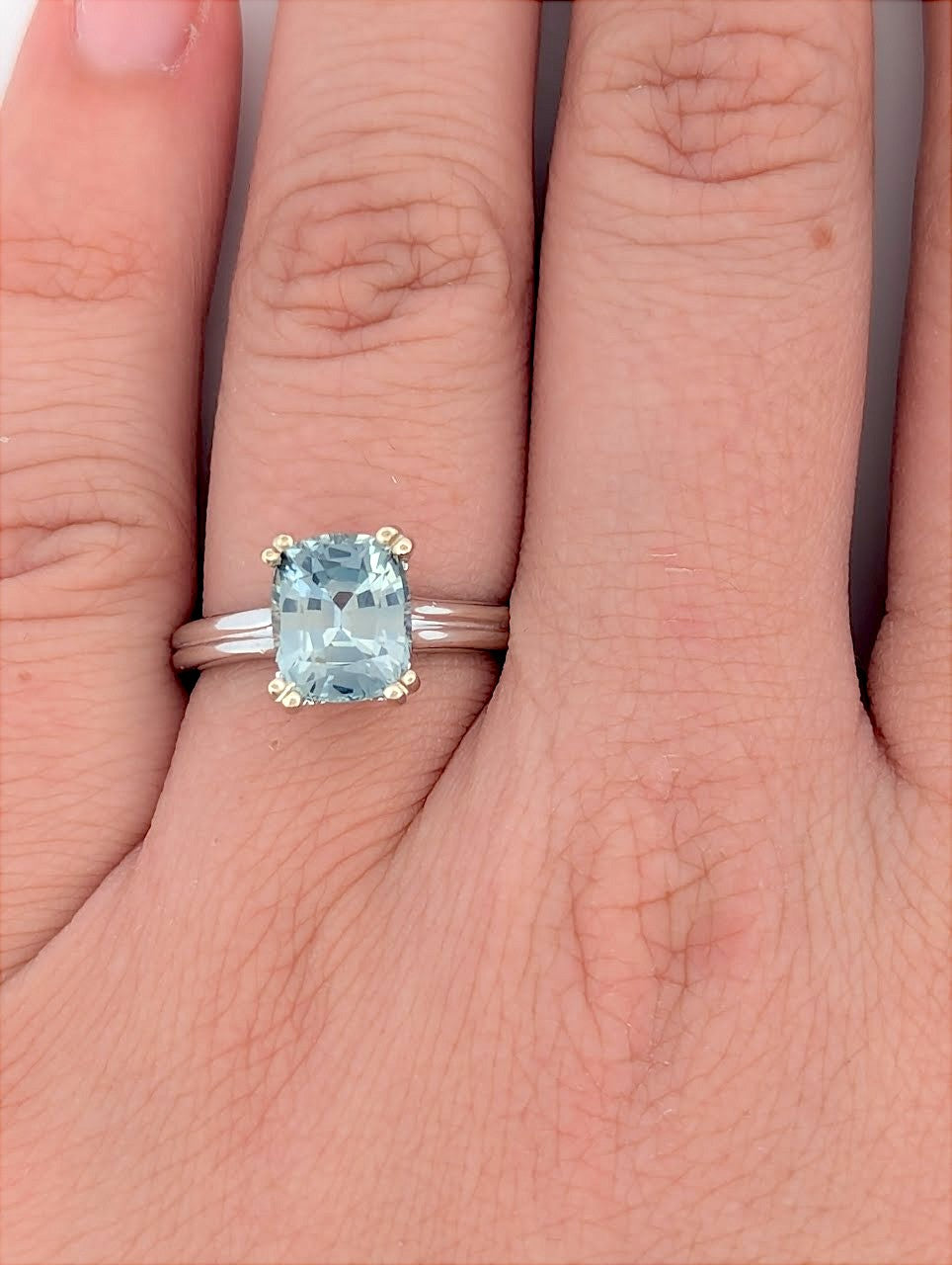 Liana | 14K White Gold | Sapphire and Natural Diamond | Ring