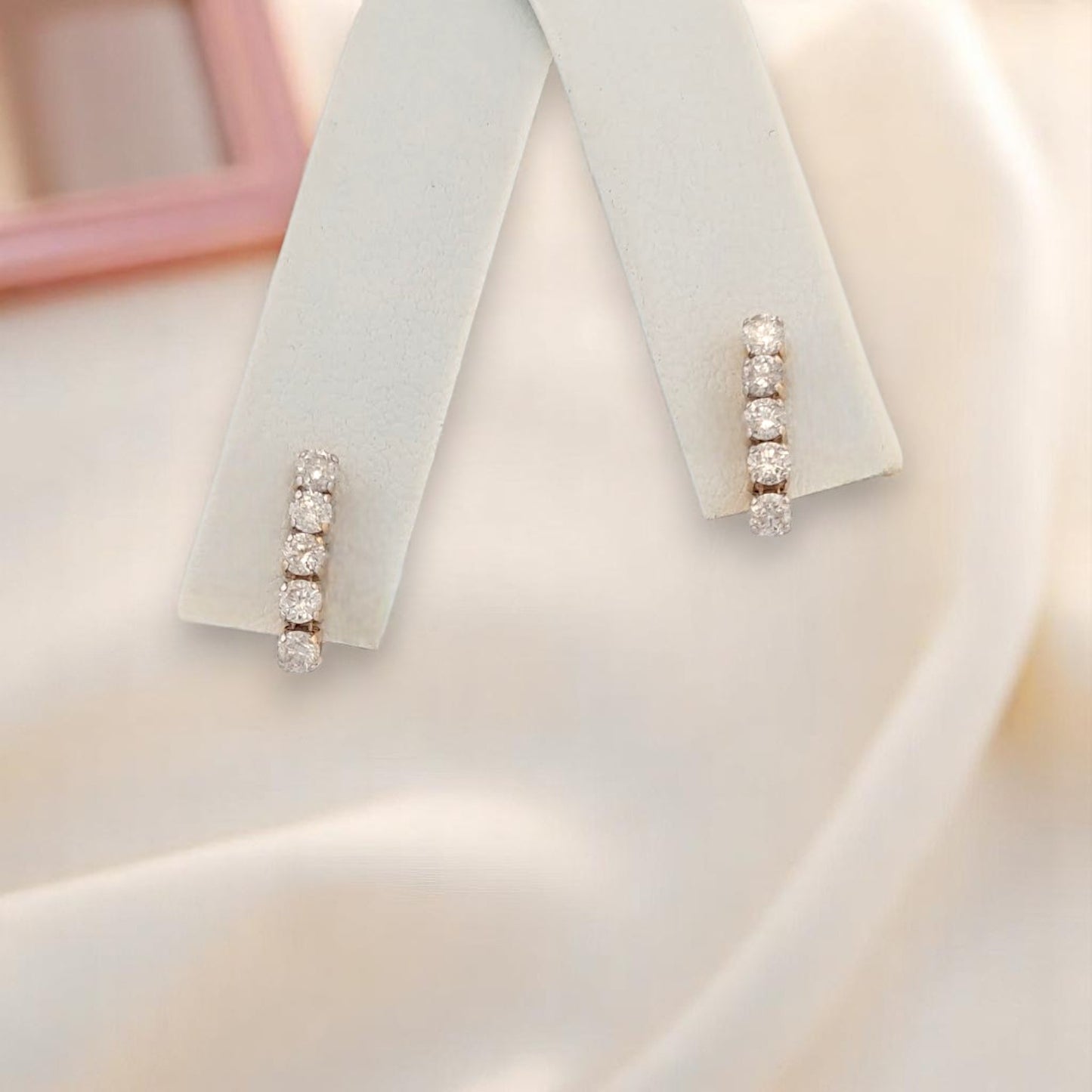 Chrys | 14K Yellow Gold | Diamond | Earrings