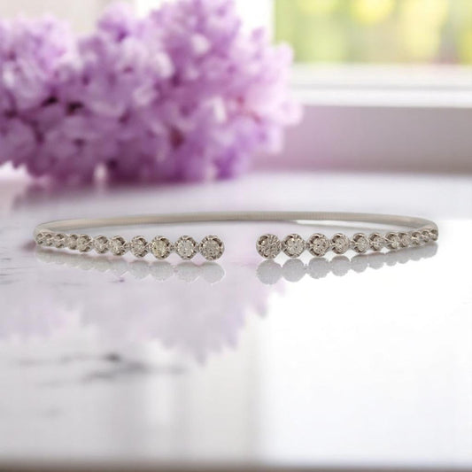 14k white gold bangle bracelet with natural round diamonds