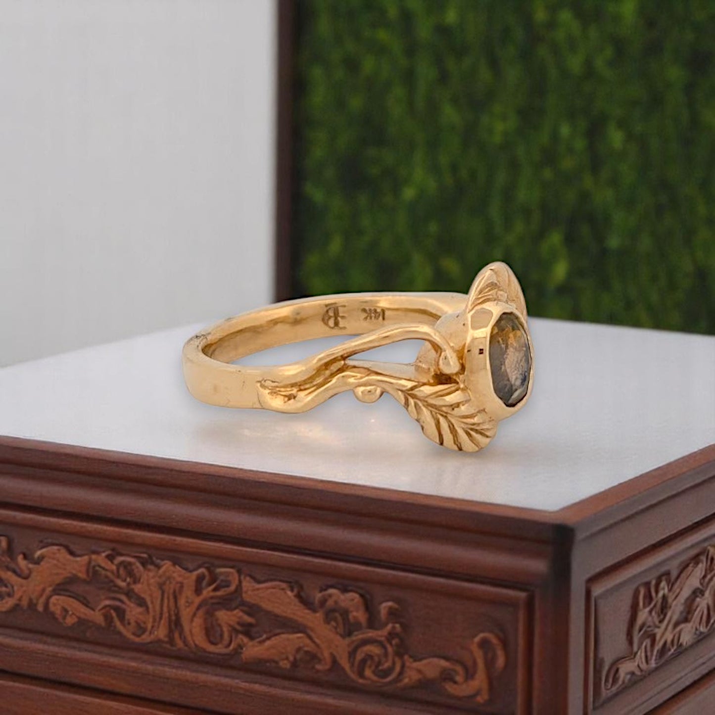 Leontine | 14k Yellow Gold | Sapphire | Ring