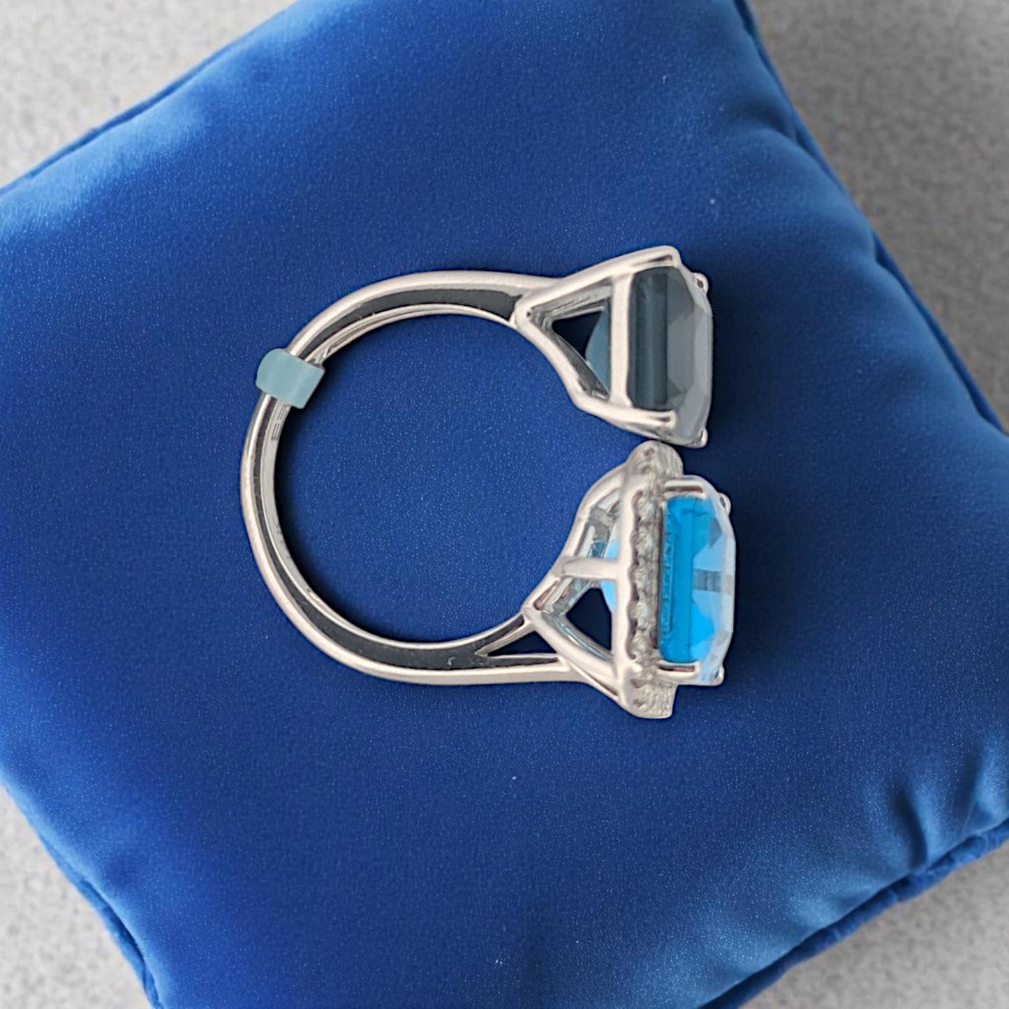 Nyx | 14K White Gold | Topaz and Natural Diamond | Ring