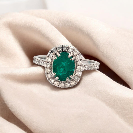Celeste | 14K White Gold | Emerald and Natural Diamond | Ring