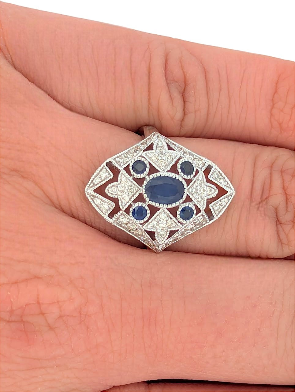 Amethysta | 10k White Gold | Sapphire and Natural Diamond | Ring