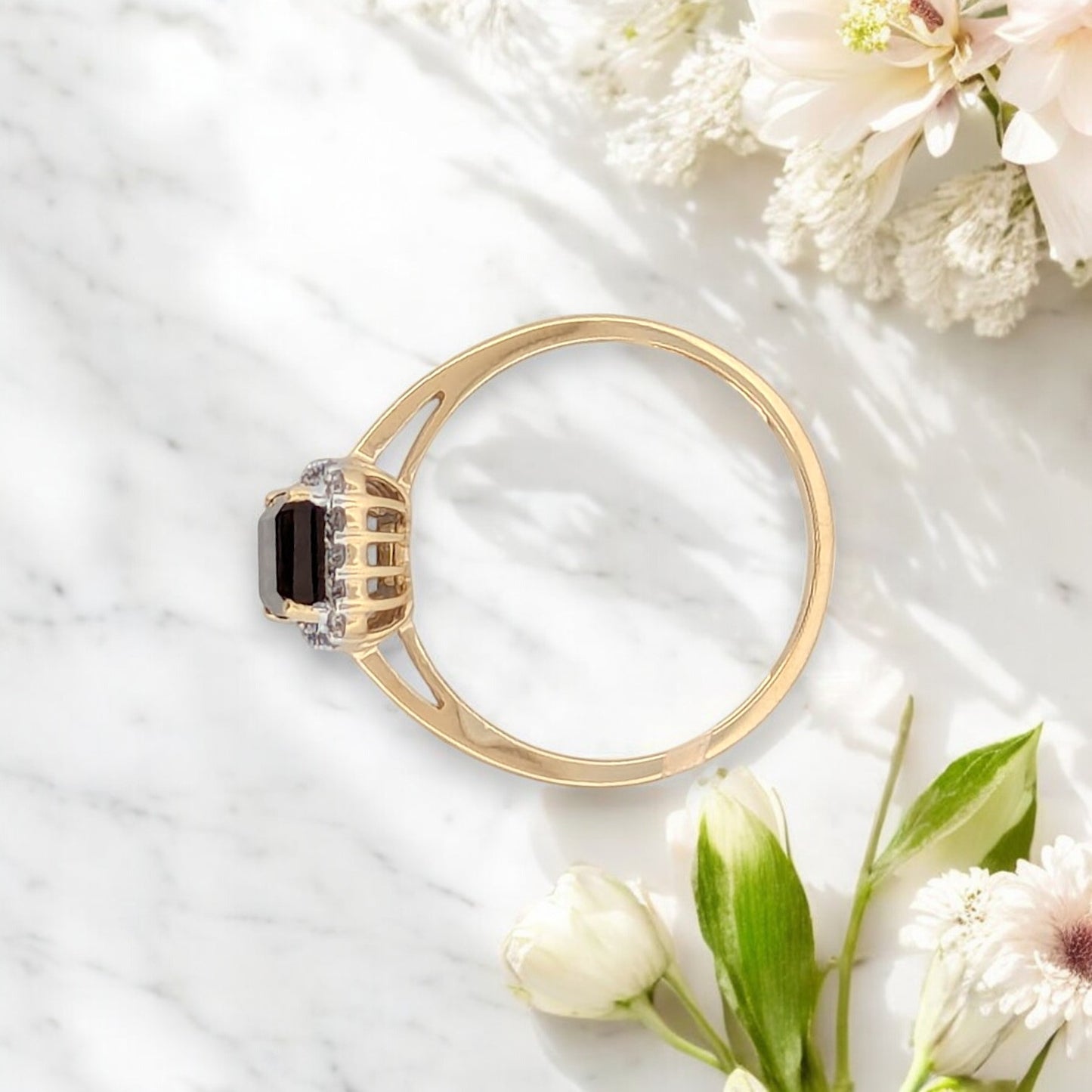 Lunaria | 10k Yellow Gold | Quartz and Natural Diamond | Ring