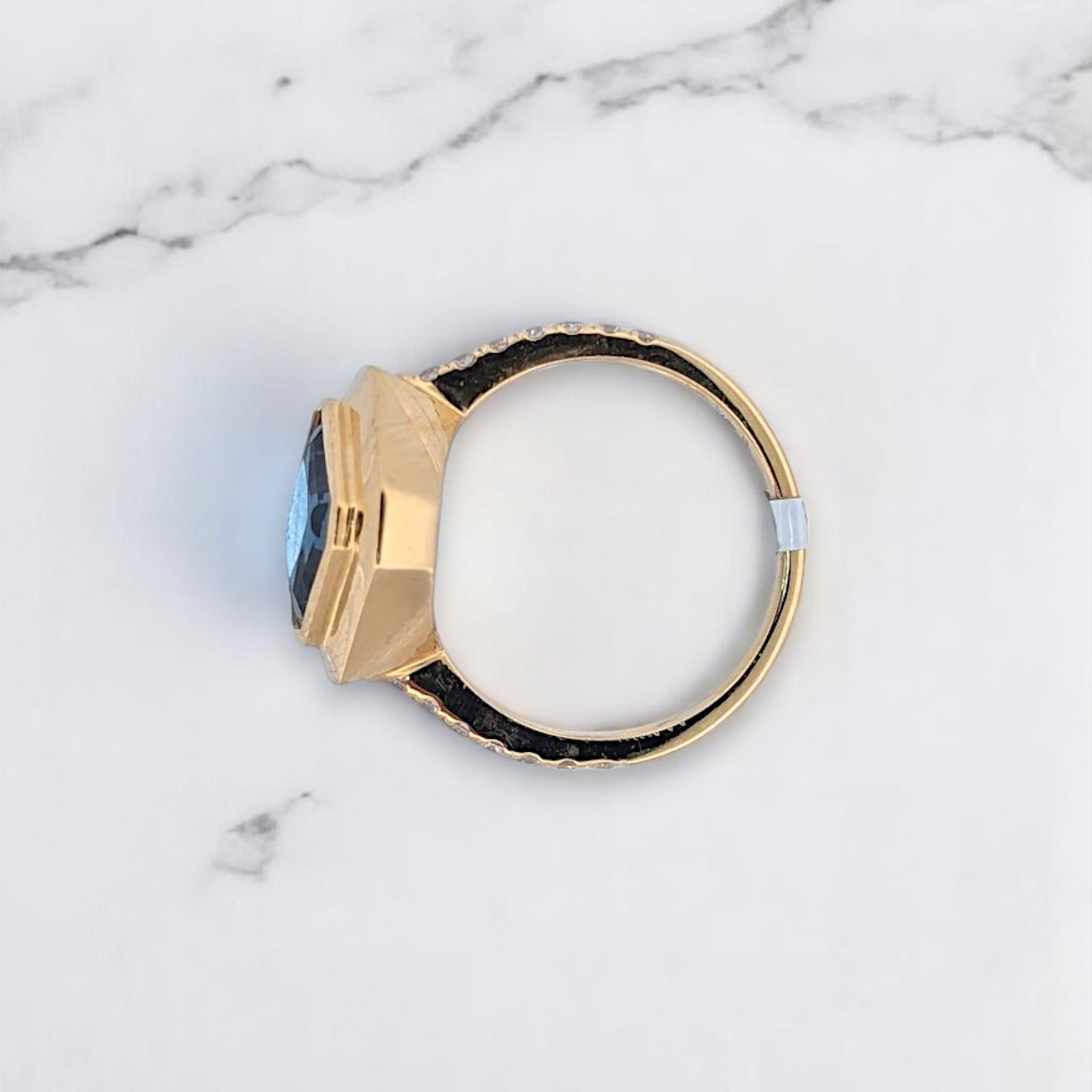 Juno | 18K Yellow Gold | London Blue Topaz and Natural Diamond | Ring