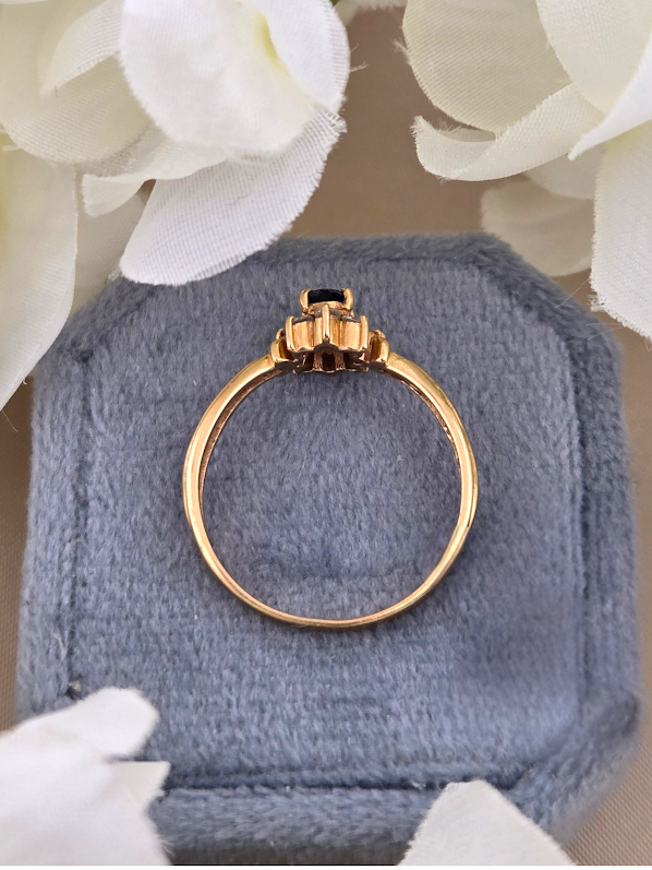 Allie | 18k Yellow Gold | Sapphire & Natural Diamond | Ring