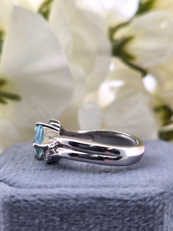 Marlynn | Platinum | Natural Diamond and Aquamarine | Ring