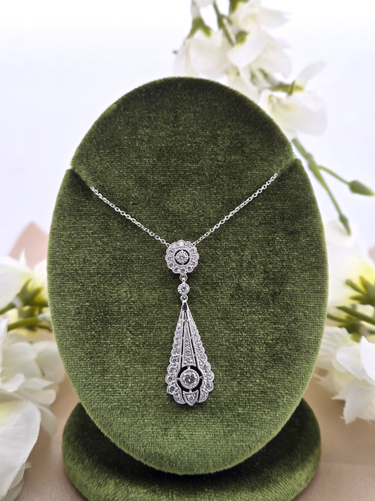 Lily | 10k Yellow Gold | Natural Diamond | Necklace