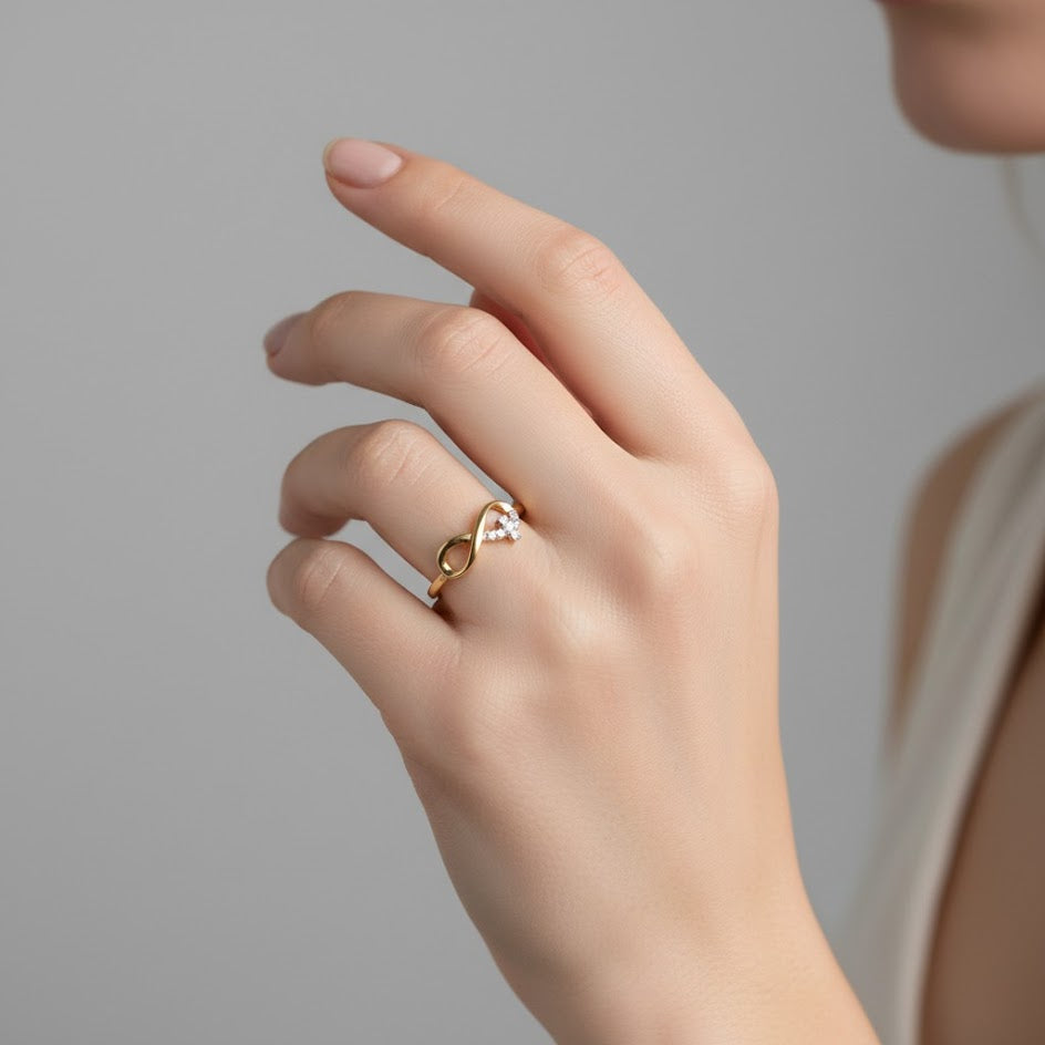 Patricia | 14k Yellow Gold | Natural Diamonds | Ring
