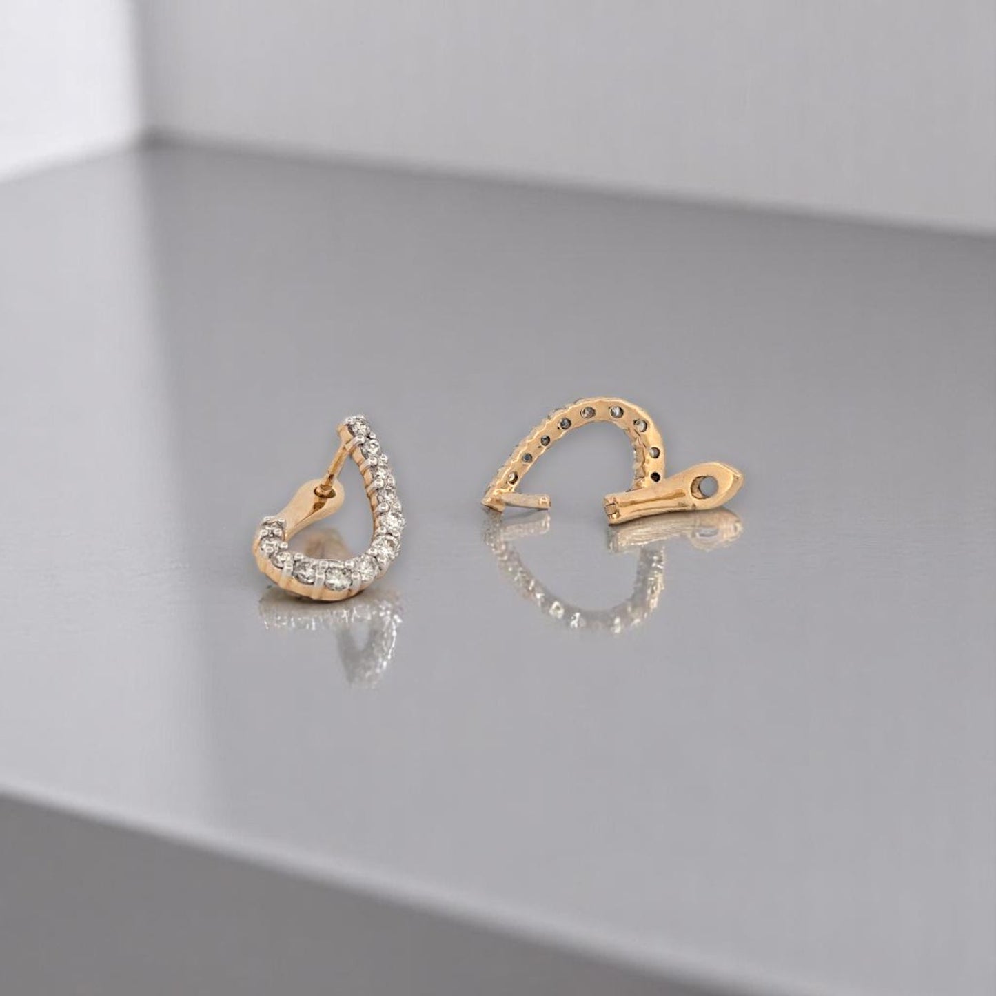 Iris | 14K Yellow Gold | Natural Diamond | Earrings