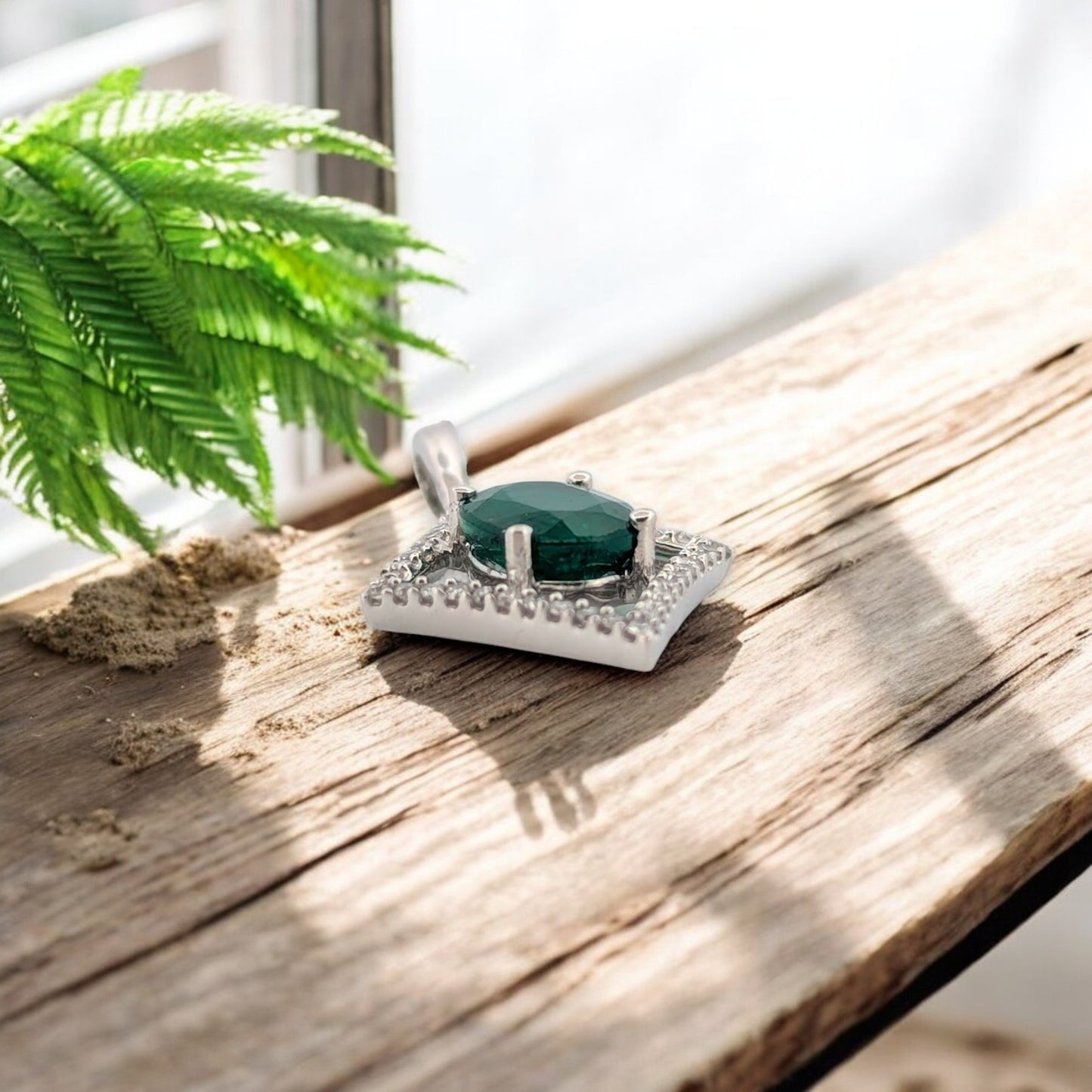 Effie | 14k White Gold | Emerald and Natural Diamond | Necklace