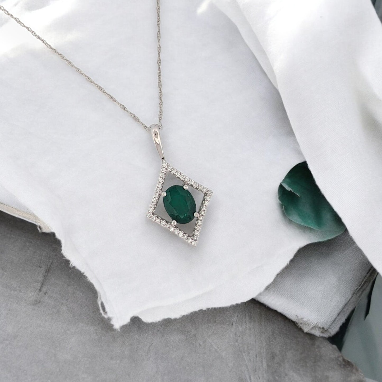 Effie | 14k White Gold | Emerald and Natural Diamond | Necklace