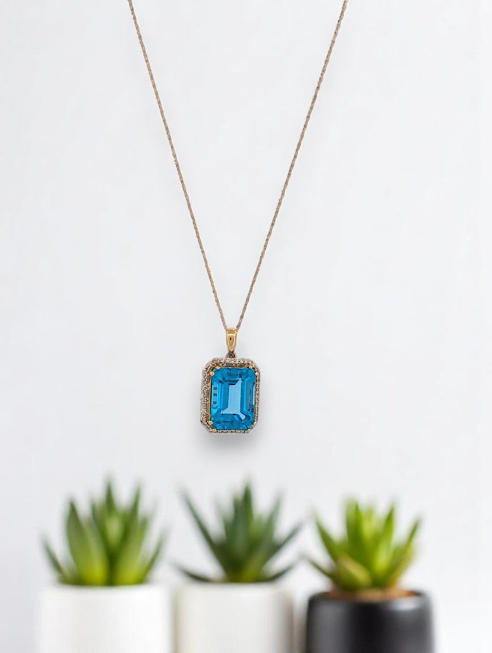 Matilda | 14K Yellow Gold | Topaz and Natural Diamond | Necklace