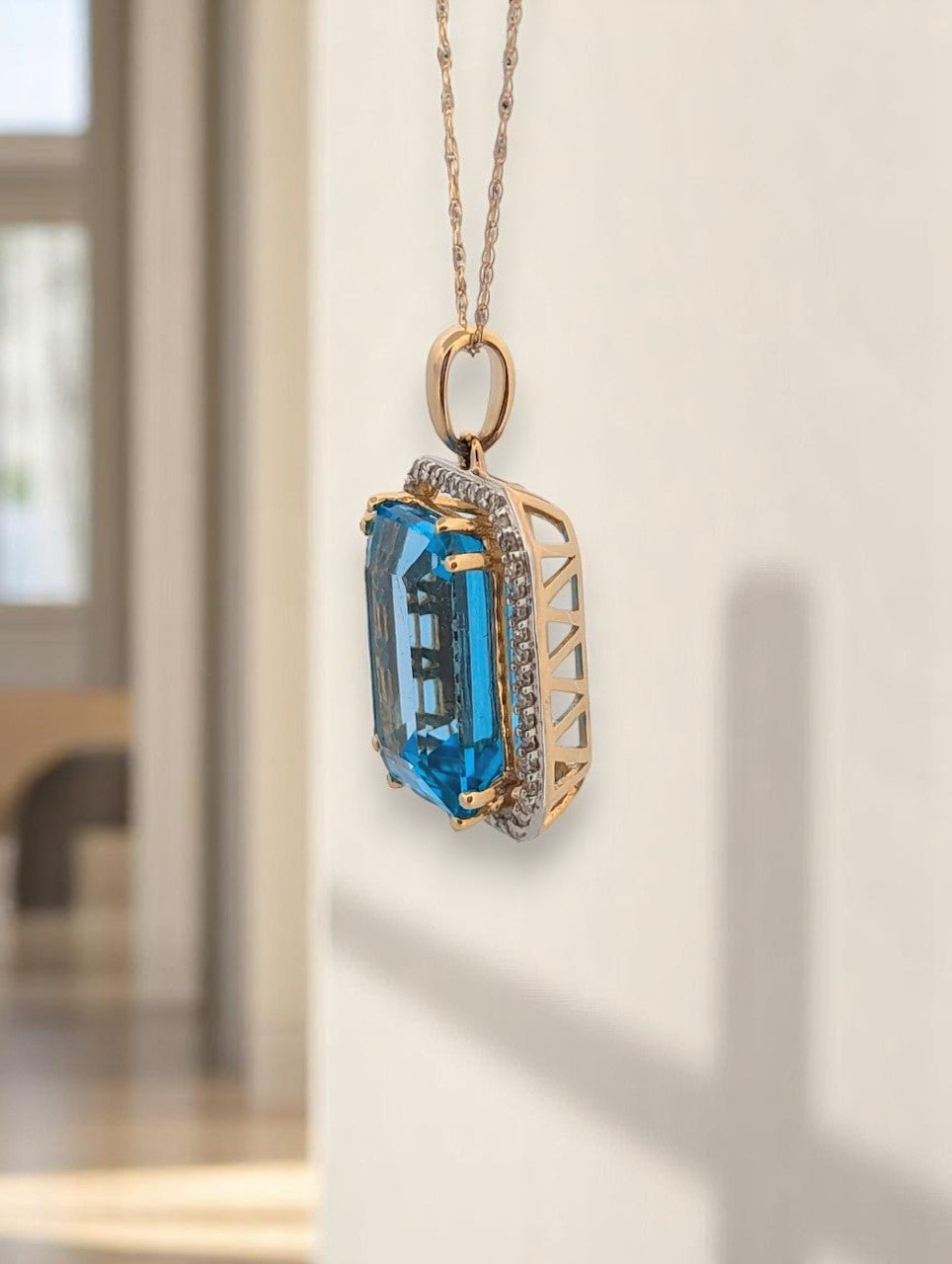 Matilda | 14K Yellow Gold | Topaz and Natural Diamond | Necklace