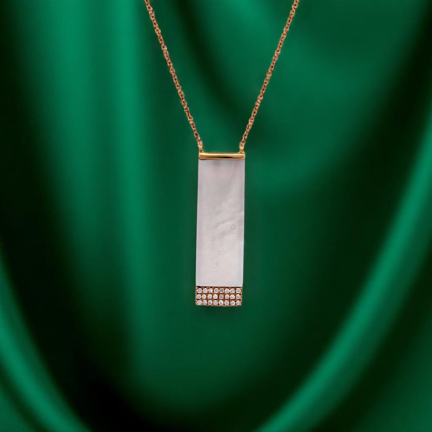 Clemency | 18K Yellow Gold | Mother of Pearl and Natural Diamond | Necklace
