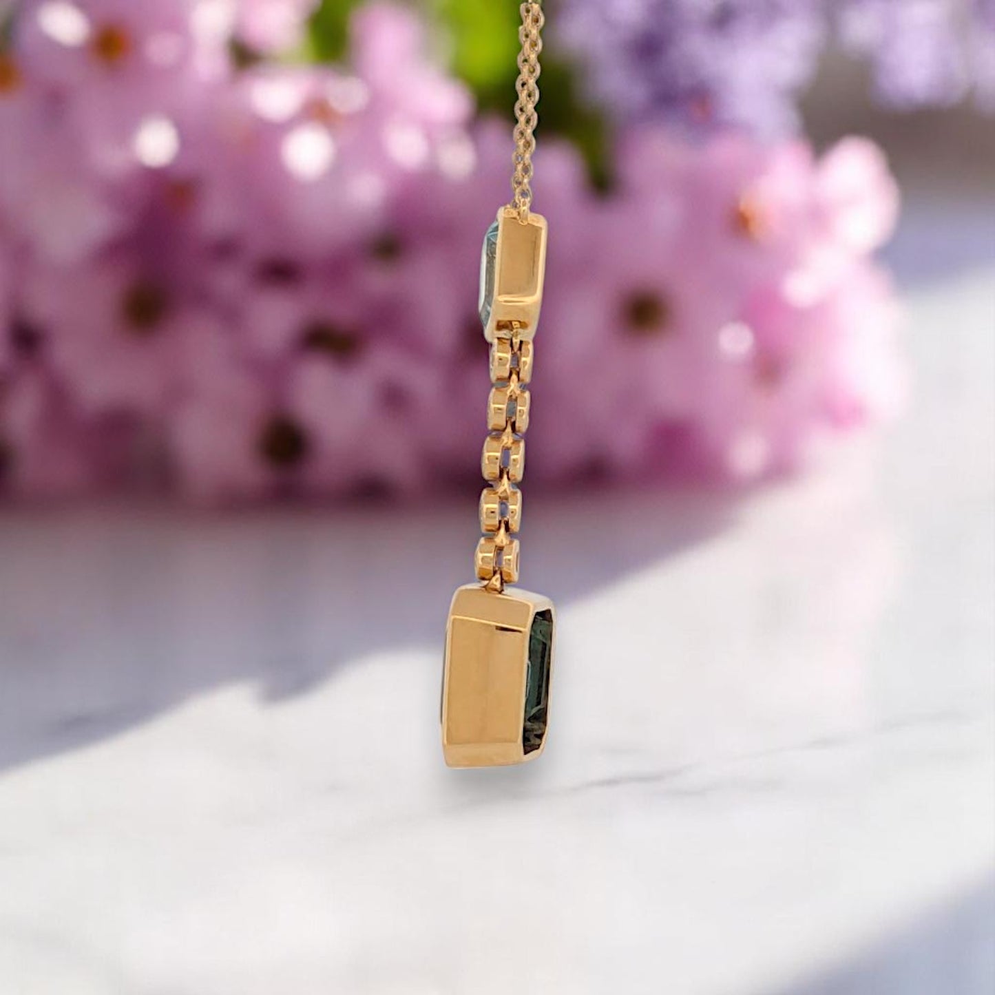 Esmeralda | 18K Yellow Gold | Topaz and Natural Diamond | Necklace