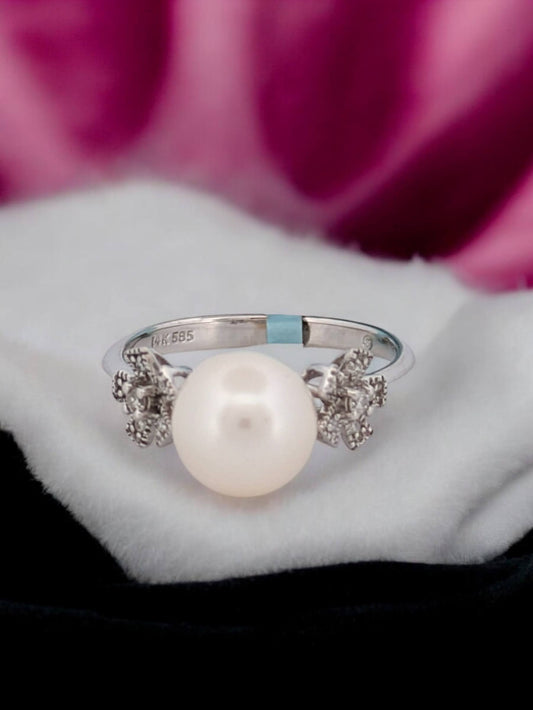 Jasmine | 14k White Gold Pearl Ring | Size 7