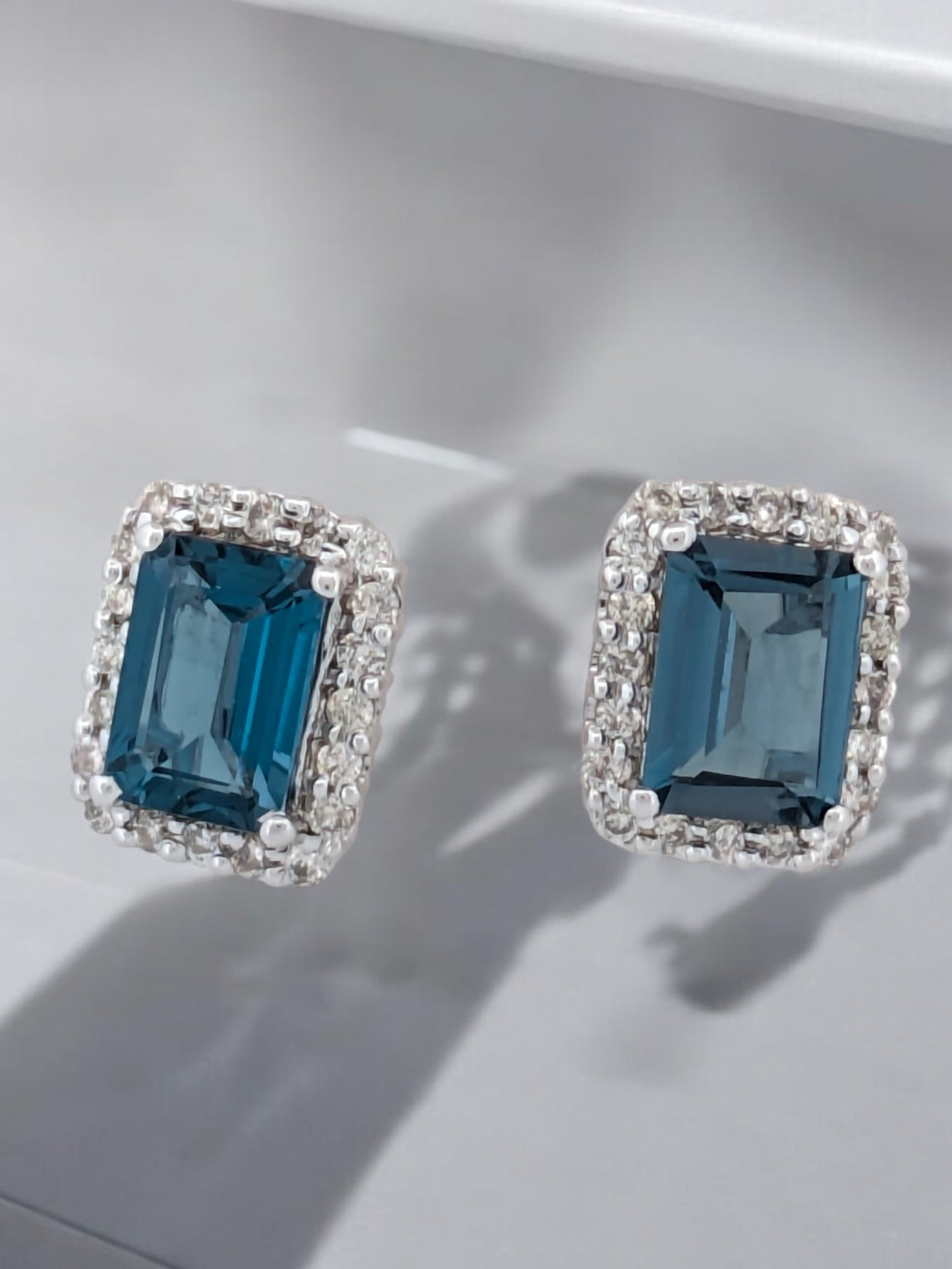 Winslow | 10K White Gold | Sapphire and Natural Diamond | Earrings