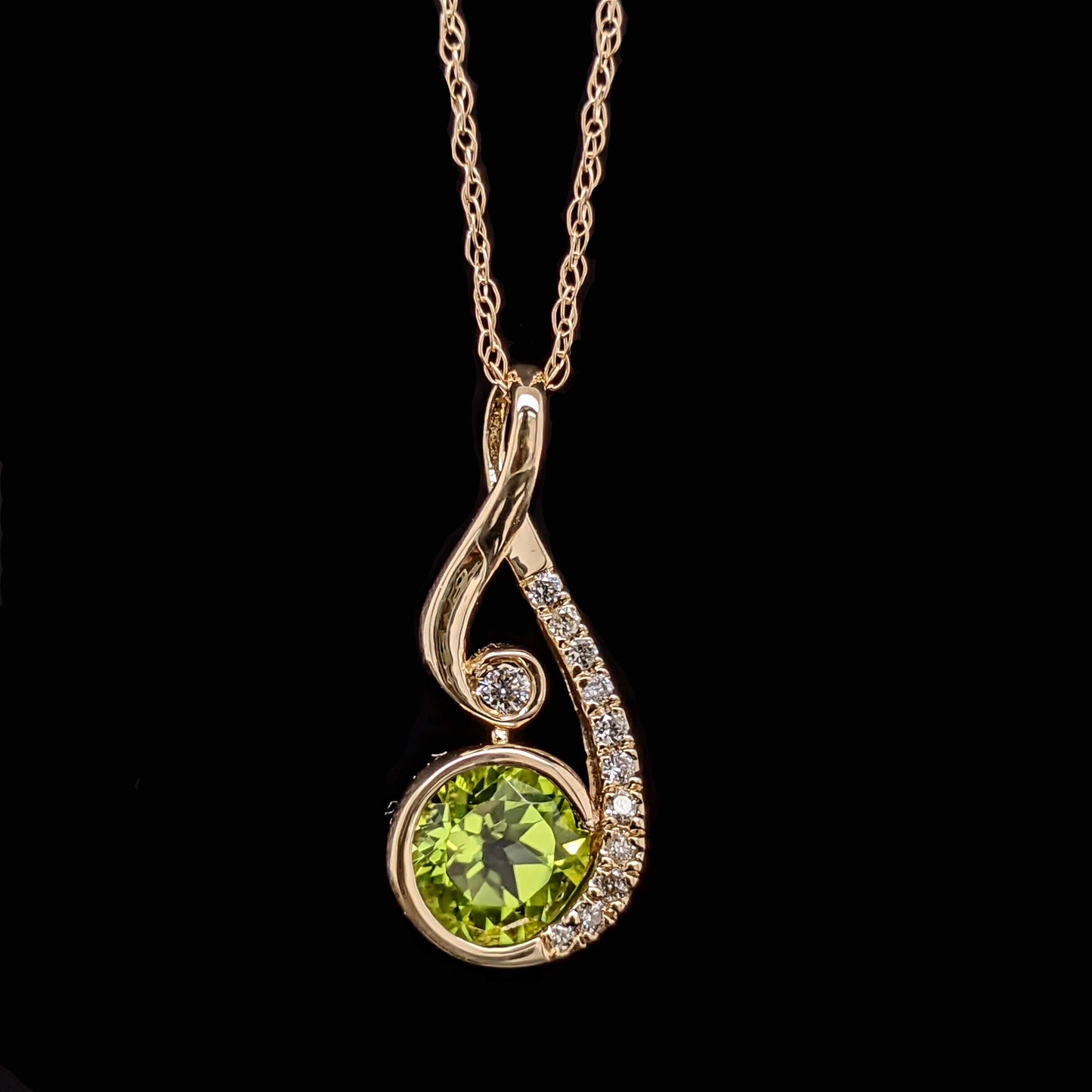 Kathryn - 14k Yellow Gold, Peridot, and Diamond Necklace