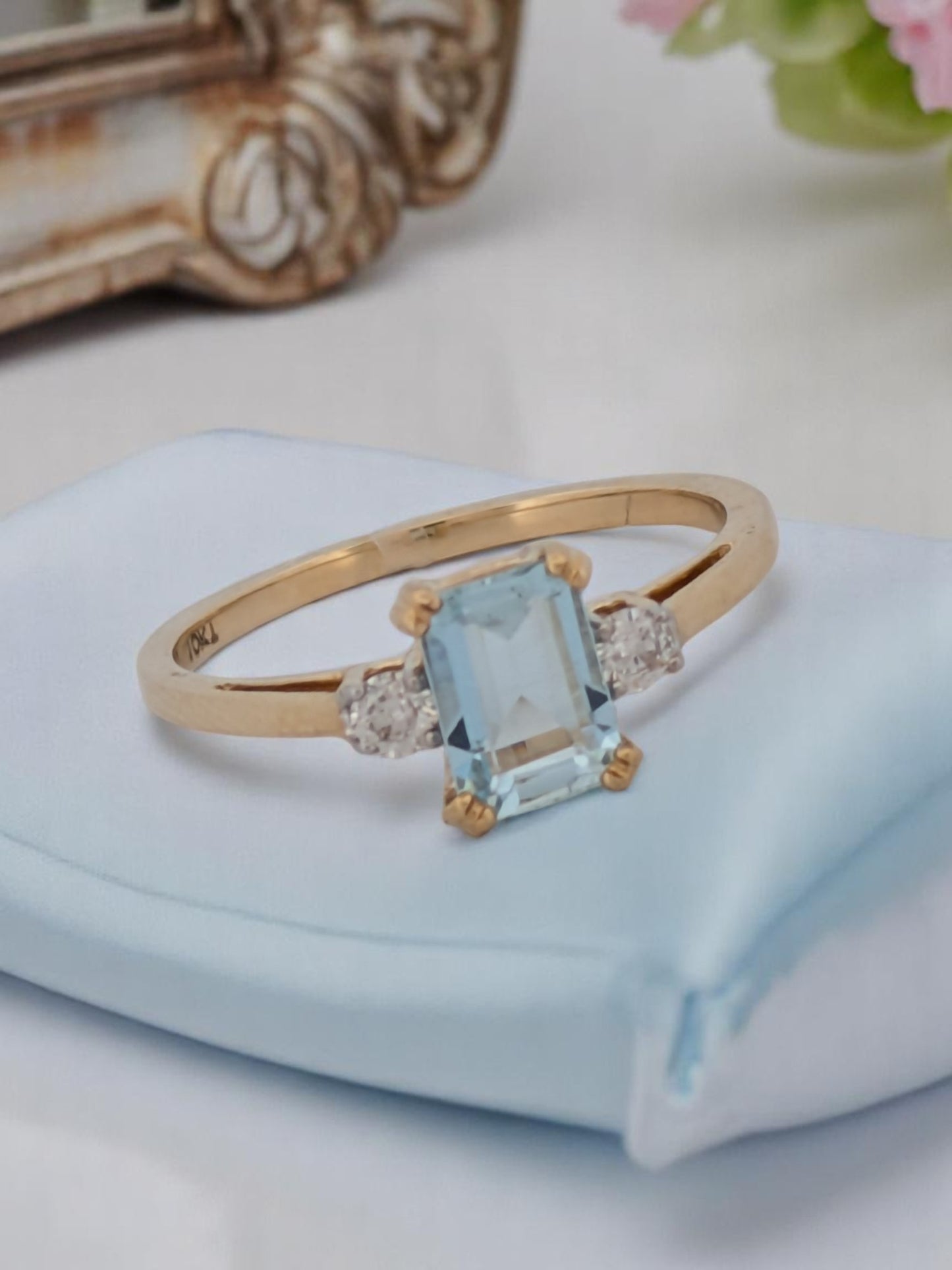 Ariel | 10K White Gold | Aquamarine and Natural Diamond | Ring