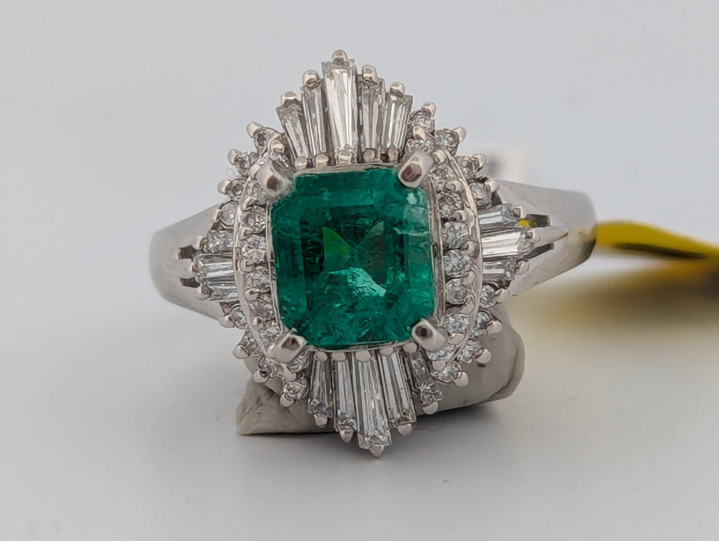 Thekla | Platinum | Emerald and Natural Diamond | Ring