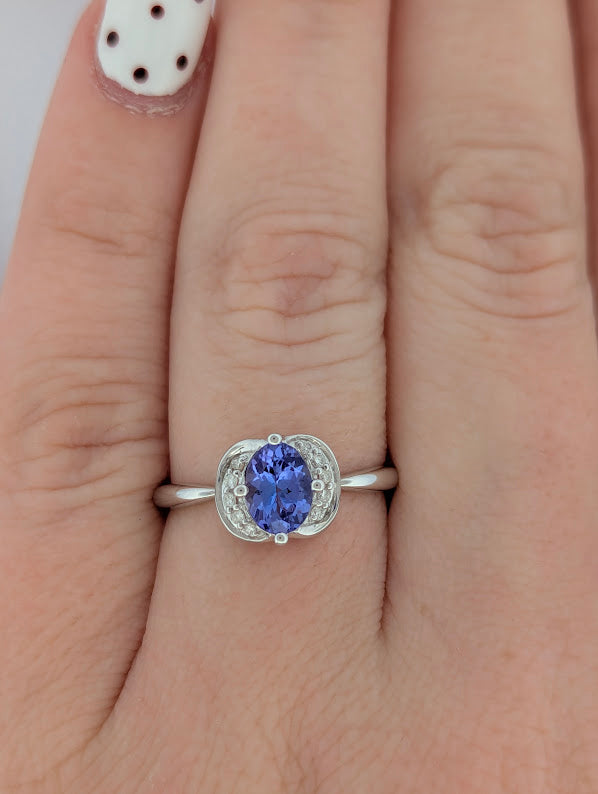 Seri | 18k White Gold | Tanzanite & Natural Diamond | Ring
