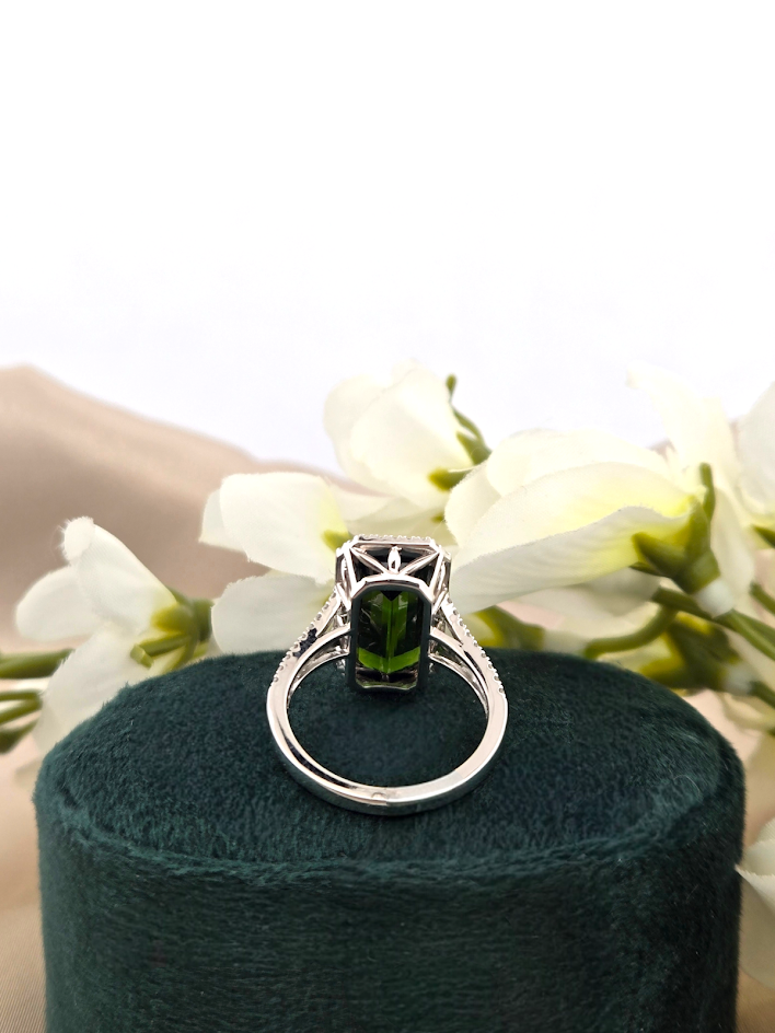 Marah | 14k White Gold | Green Tourmaline and Diamond | Ring