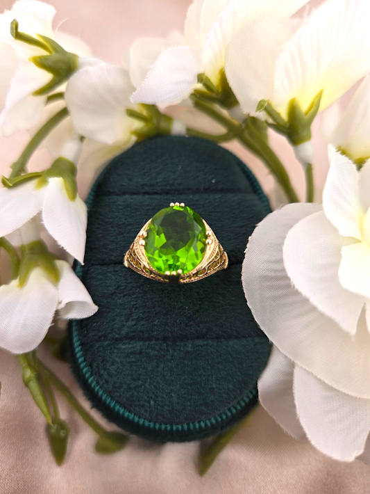 Dottie | 10K Yellow Gold | Peridot | Ring