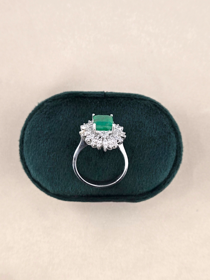 Eve | 14k White Gold | Emerald & Natural Diamond | Ring