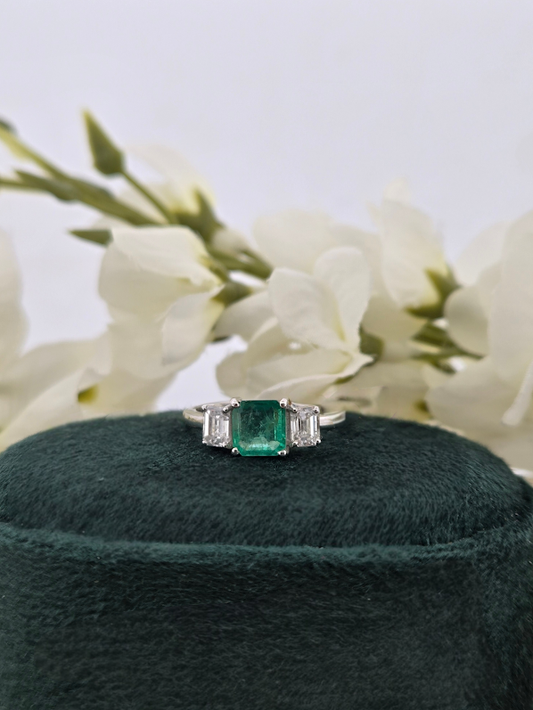 Seraphina | 14k White Gold | Emerald and Natural Diamond | Ring