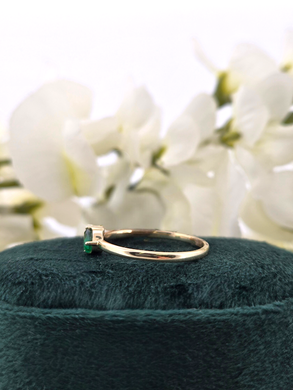 Arianne | 10k Yellow Gold | Emerald | Ring