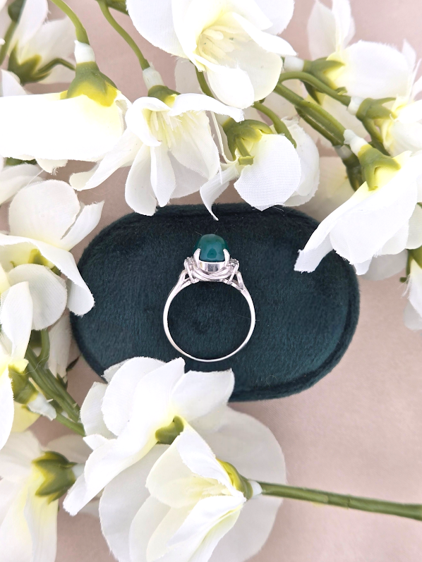 Sylvia | Platinum | Green Agate & Natural Diamond | Ring