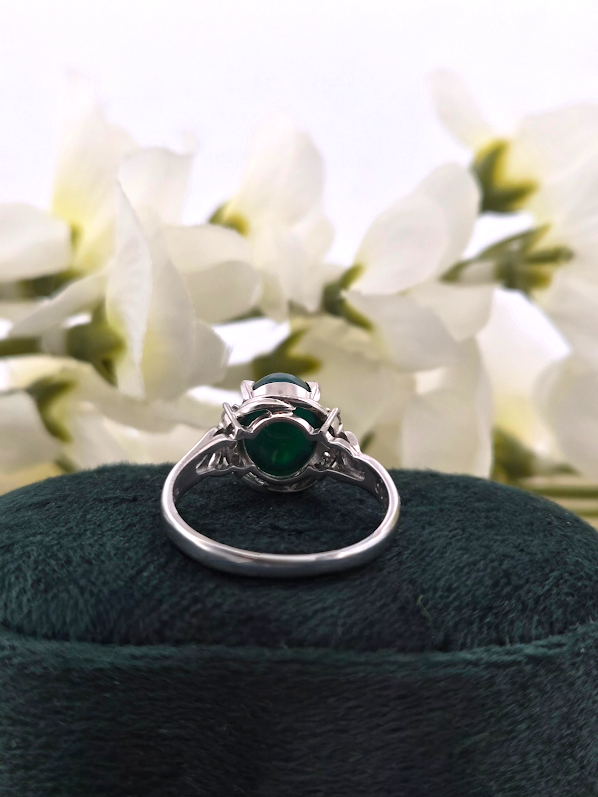 Sylvia | Platinum | Green Agate & Natural Diamond | Ring