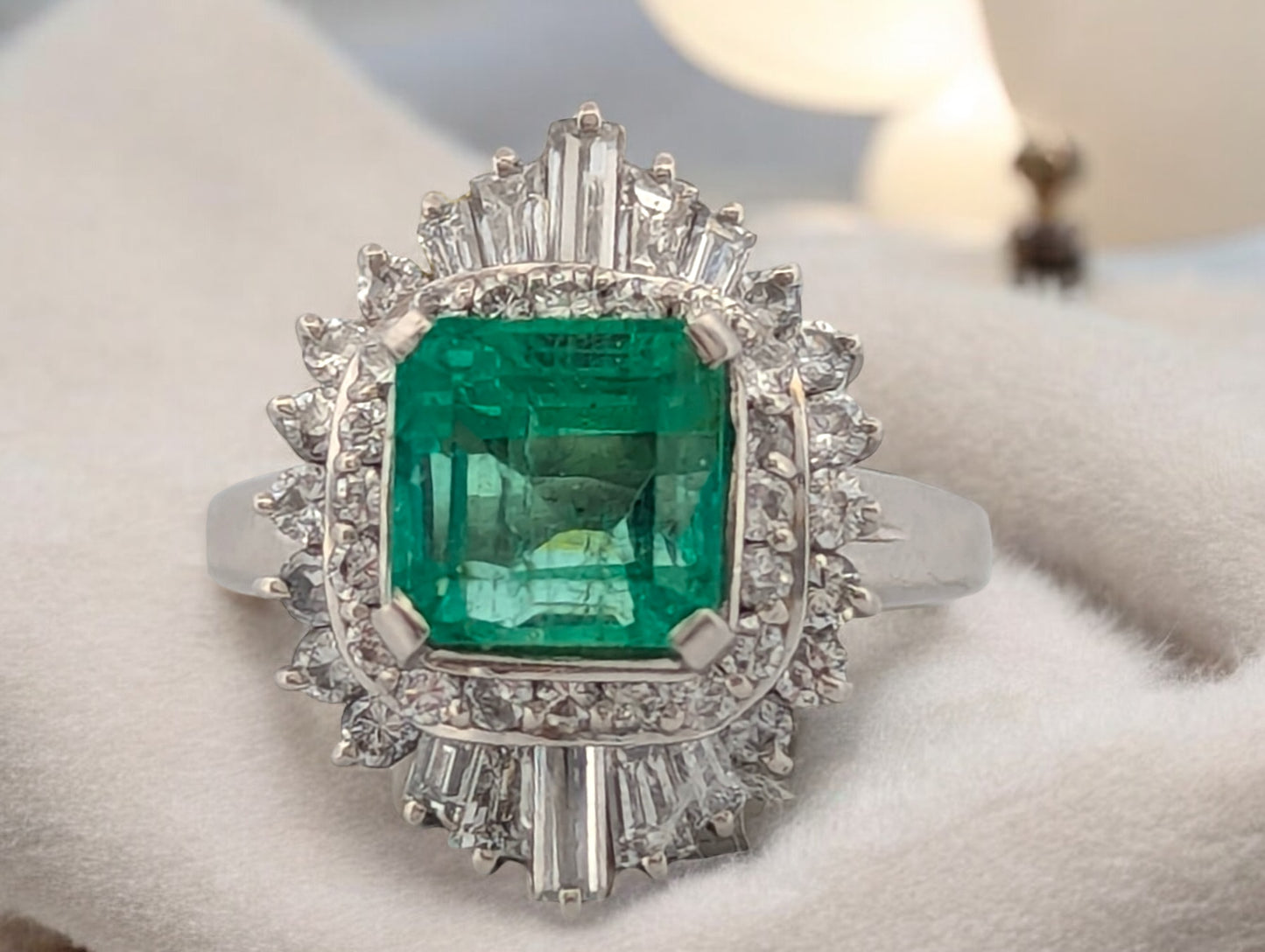 Thekla | Platinum | Emerald and Natural Diamond | Ring