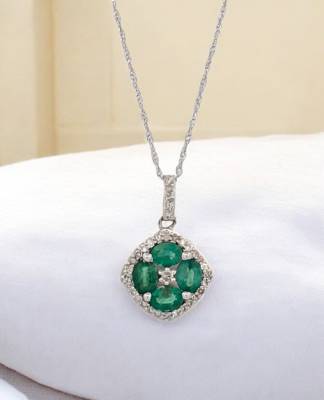 Edna | 10K White Gold Necklace with 1 Carat Natural Emeralds and Diamonds – Classic Elegance Meets Timeless Beauty