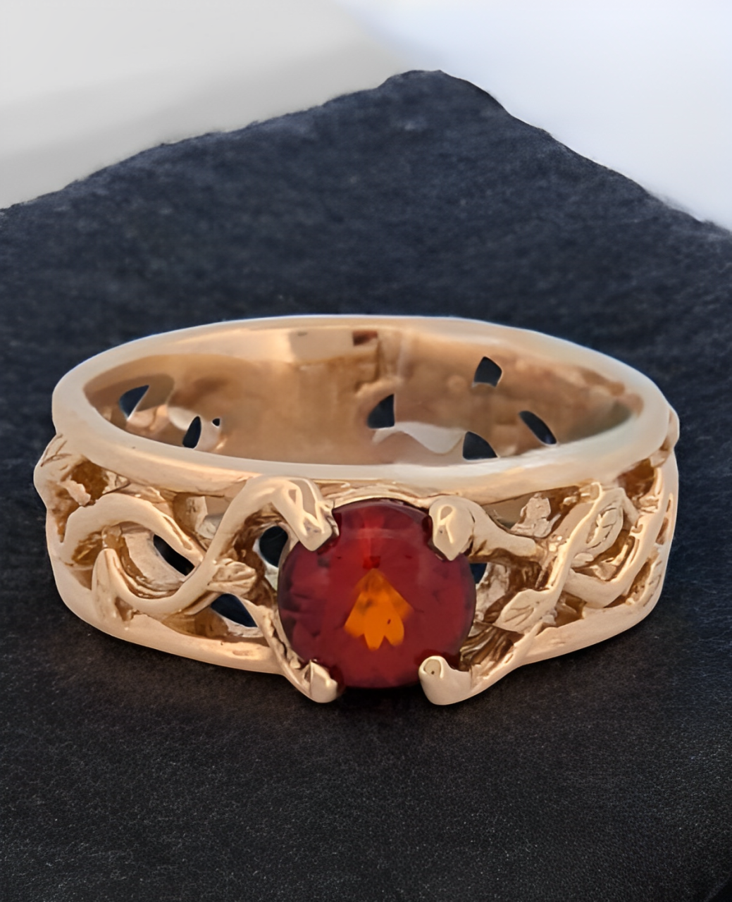 Sade | 14k Yellow Gold | Ruby | Ring