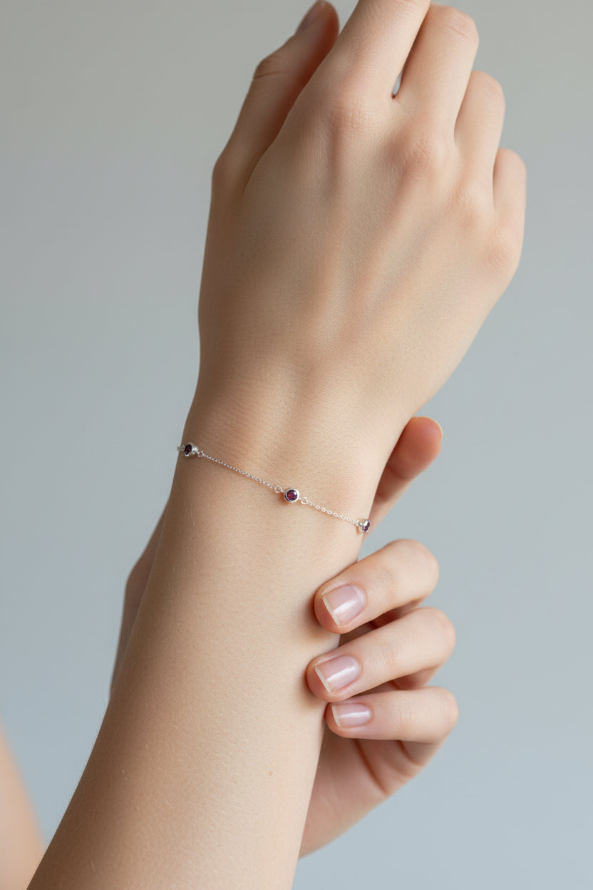 Cassia | 10K White Gold | Garnet | Bracelet