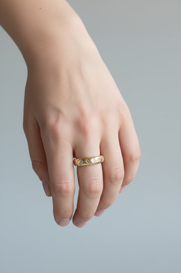 Mary | 14k Yellow Gold | Natural Diamond | Ring